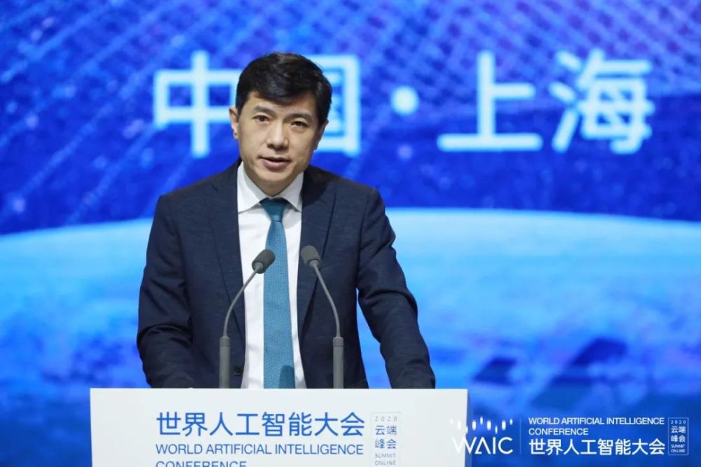 李彦宏：对AI的信仰，没有一丝丝改变